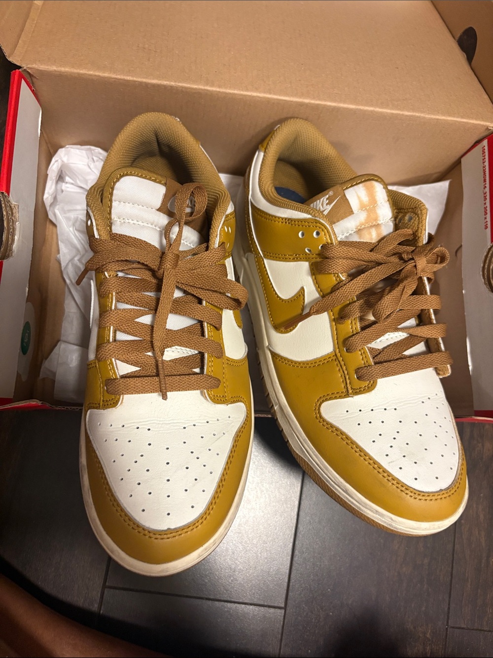 Nike Low-Top Sneakers in White and Mustard
